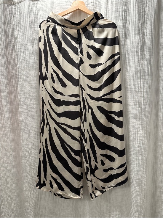 H&M Pants - H&M Black & Ivory Zebra Print Wide-Leg Pants